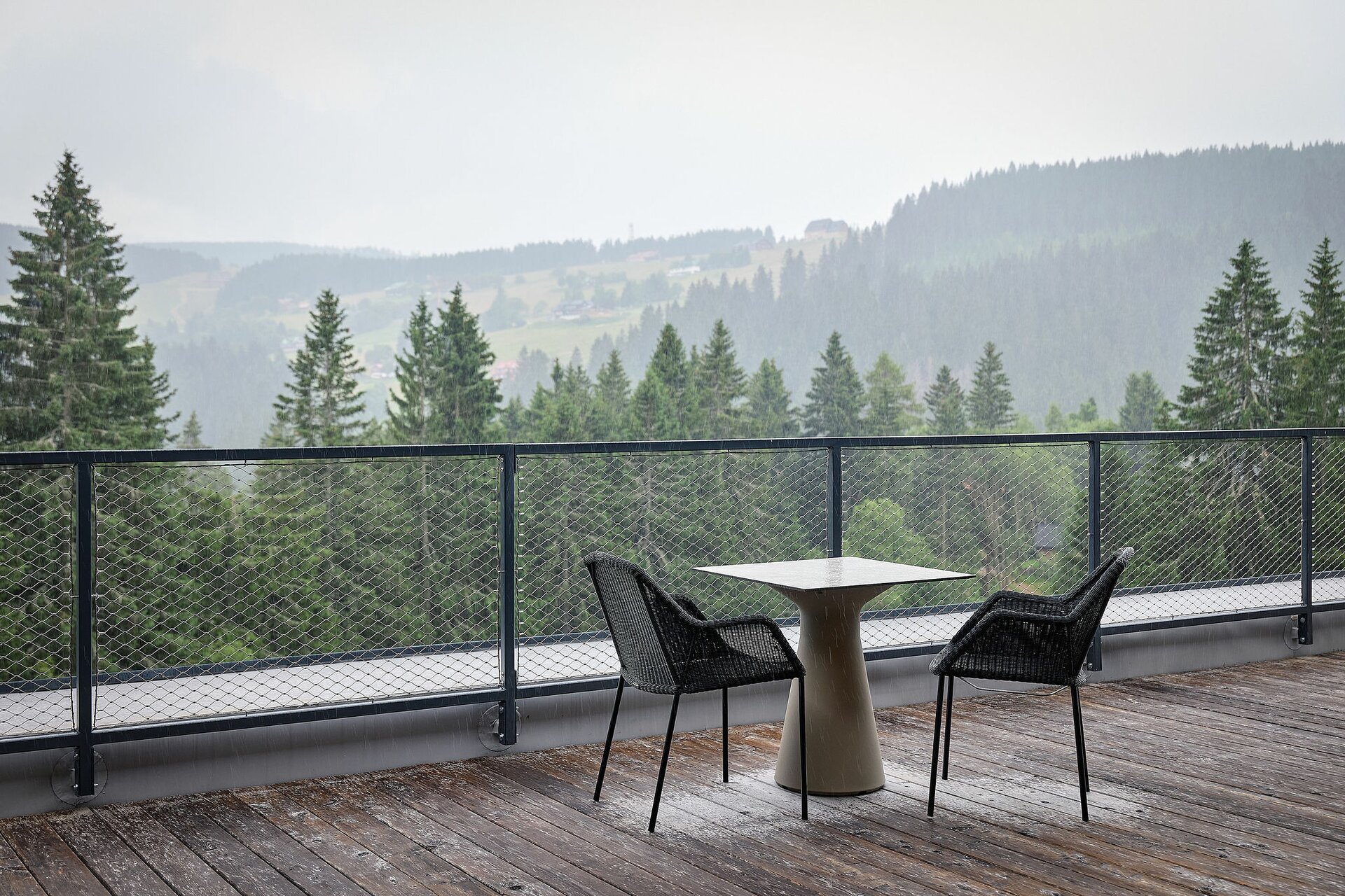 Terasa poskytující nerušený, panoramatický výhled.